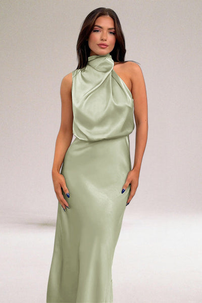 Élodie™ | Glamorous satin dress with halter neck.