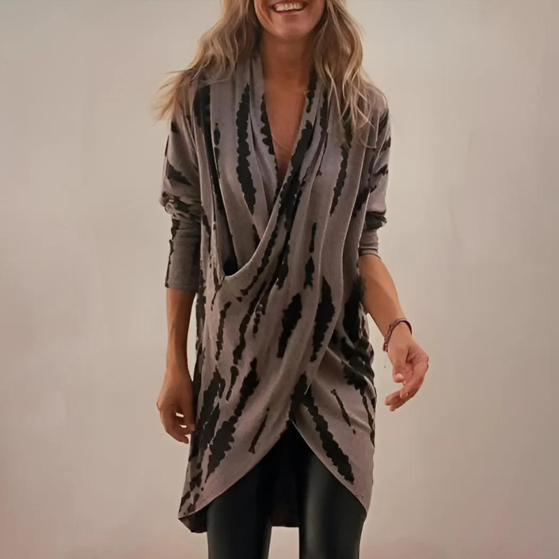 Petra | Luxurious V-Neck Tunic with Relaxed Fit