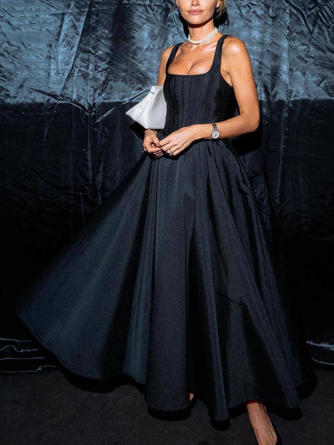 Patricia - Elegant A-Line Midi Dress