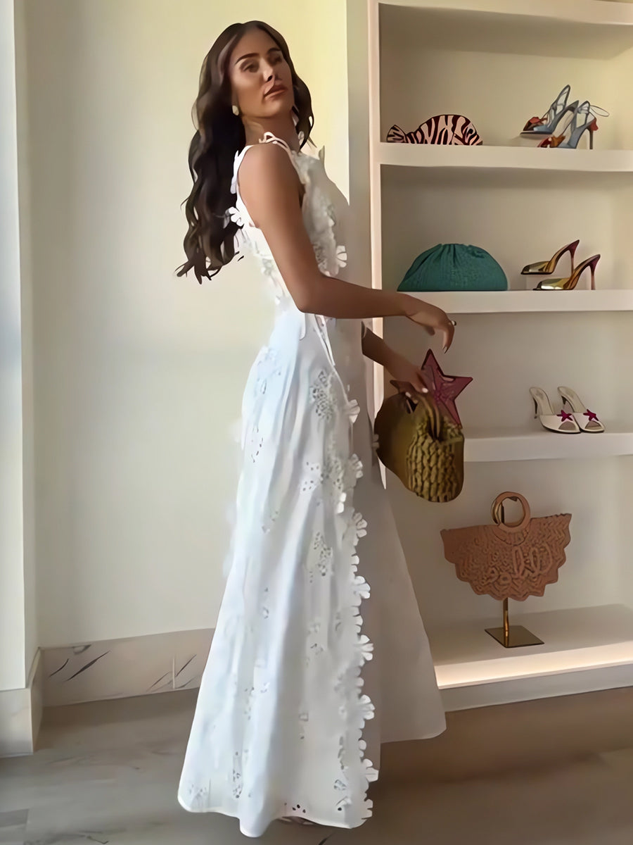 Éliora – Lace Floral Tie-Strap Maxi Dress