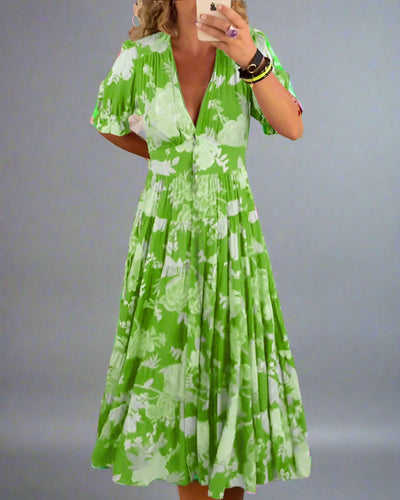 Mathilda | Floral Day Dress with Hidden Pockets and Feminine Cut