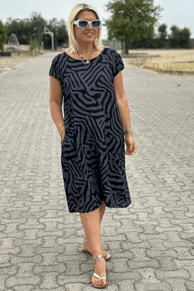 Nelia - Zebra Print Dress with Round Neck