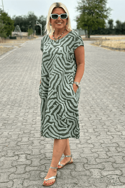 Nelia - Zebra Print Dress with Round Neck