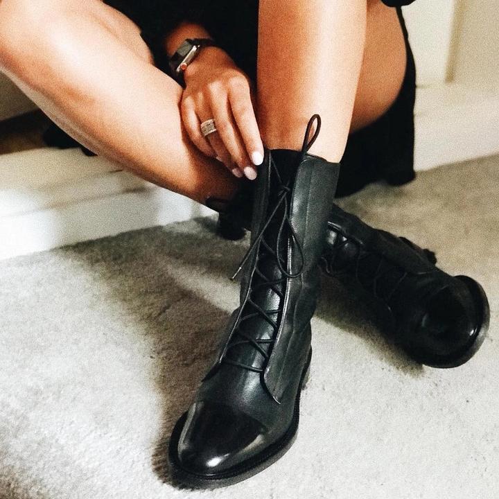 Isabella™ - Elegant Vegan Leather Heeled Boots