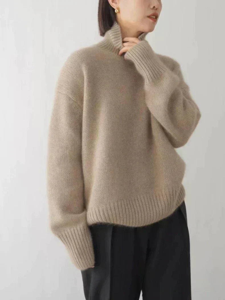 Alecia | Women's Luxurious Cashmere Roll Neck Jumper | Timeless Elegance