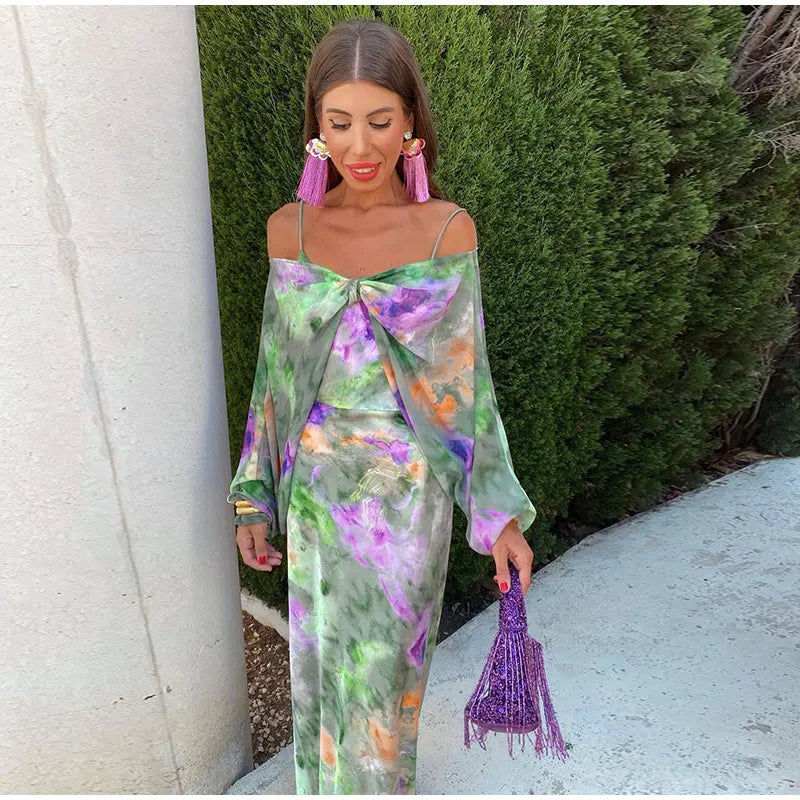 Anisten - Stylish Maxi Dress with Halo-Dye Print and Removable Scarf