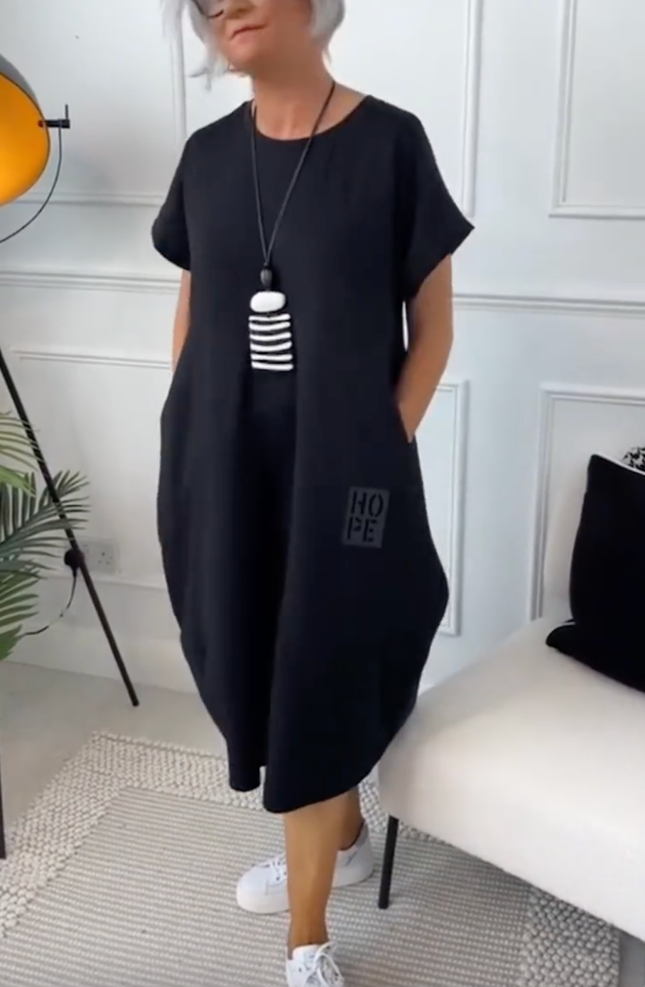 Zuzanna | Airy Summer Dress with Round Neck