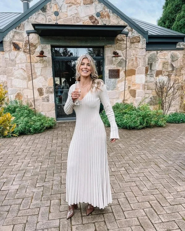 Sara - New Knitted Midi Dress