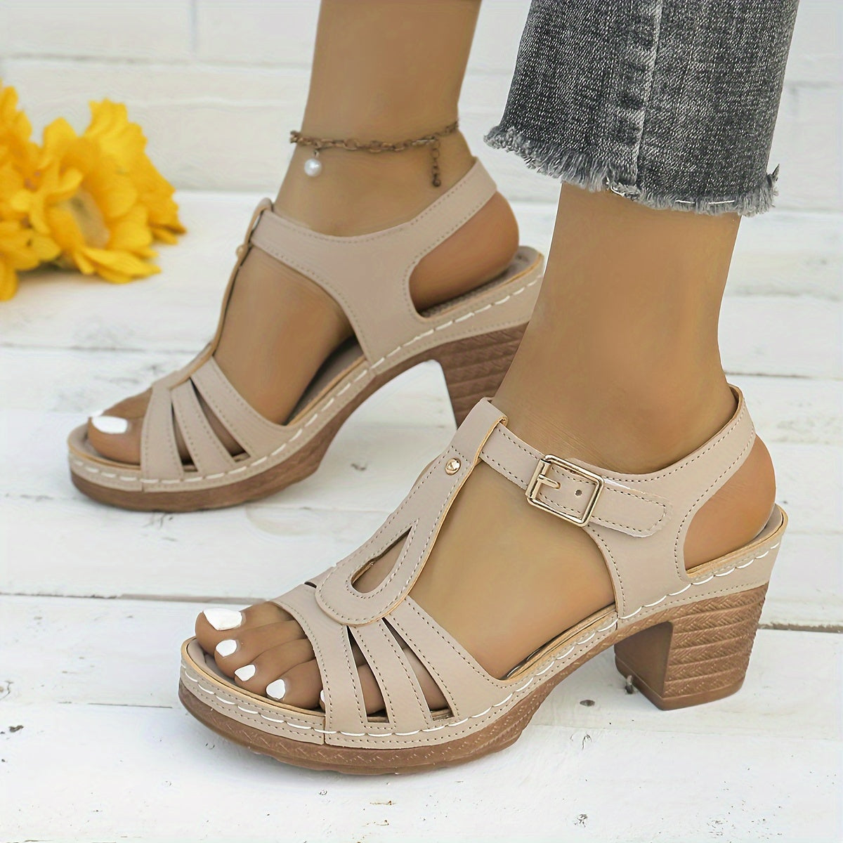 Sierra™ Classic Buckle Sandals