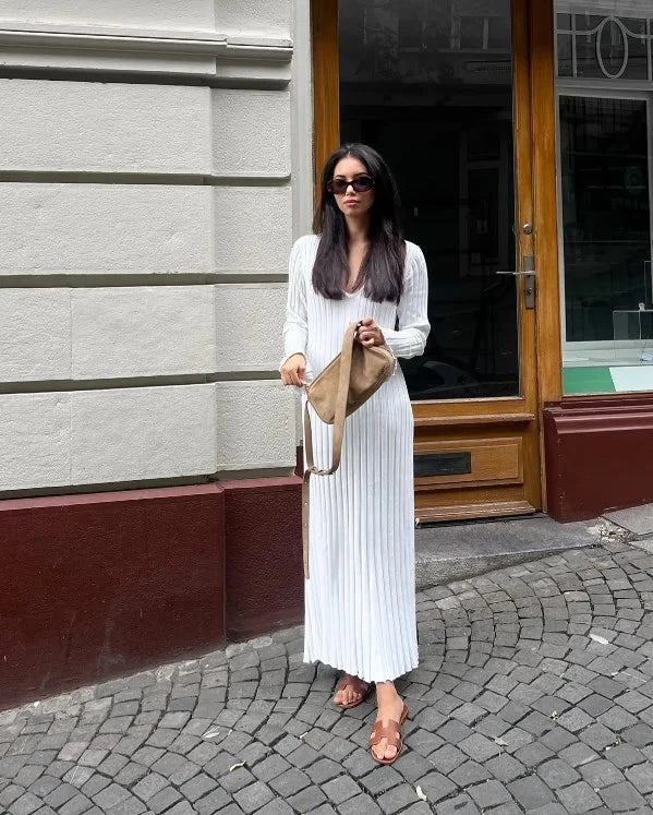 Sara - New Knitted Midi Dress