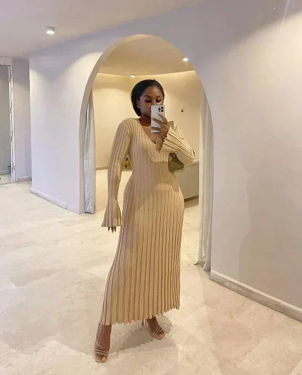 Sara - New Knitted Midi Dress