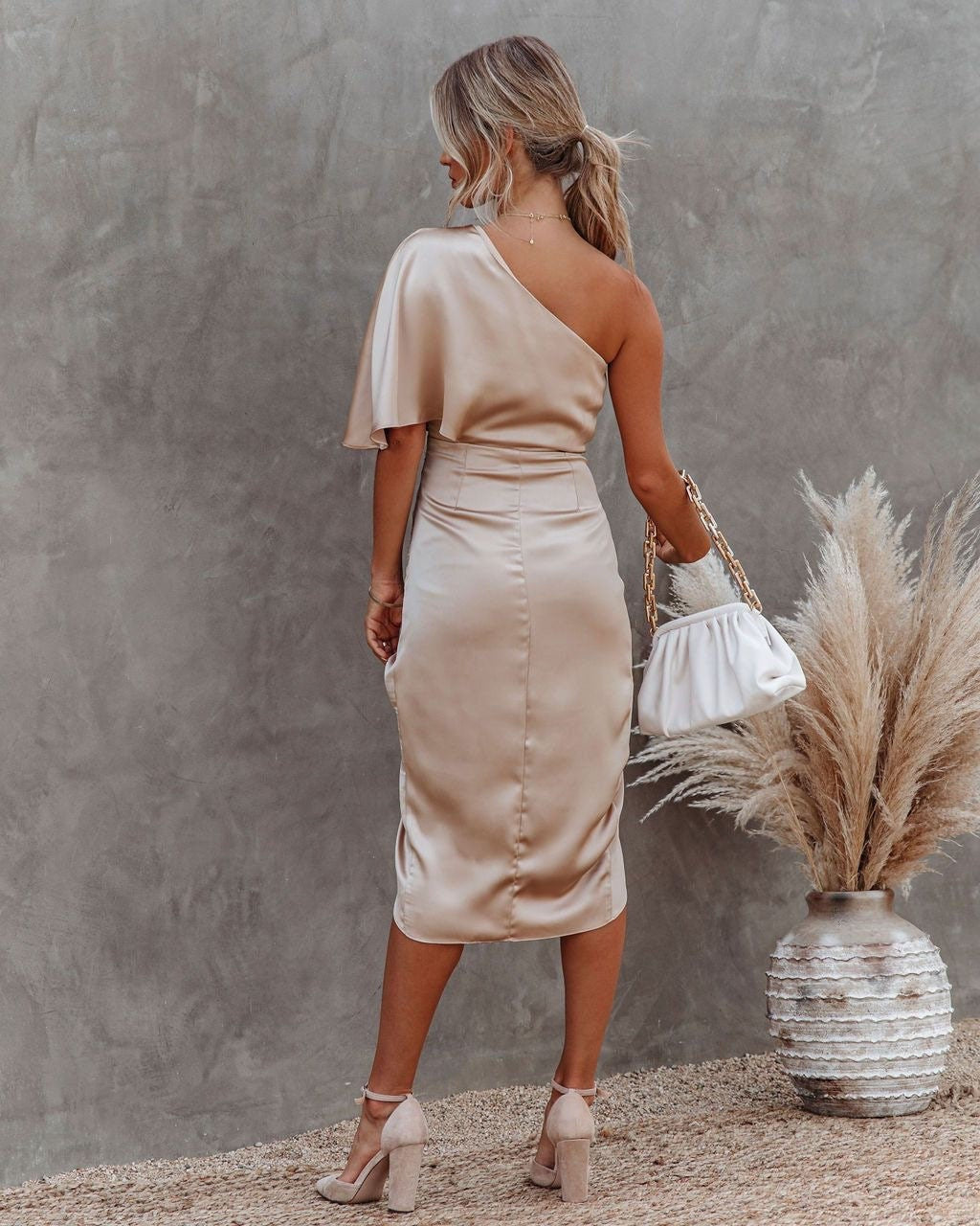 Maelle - Chic Midi Dress