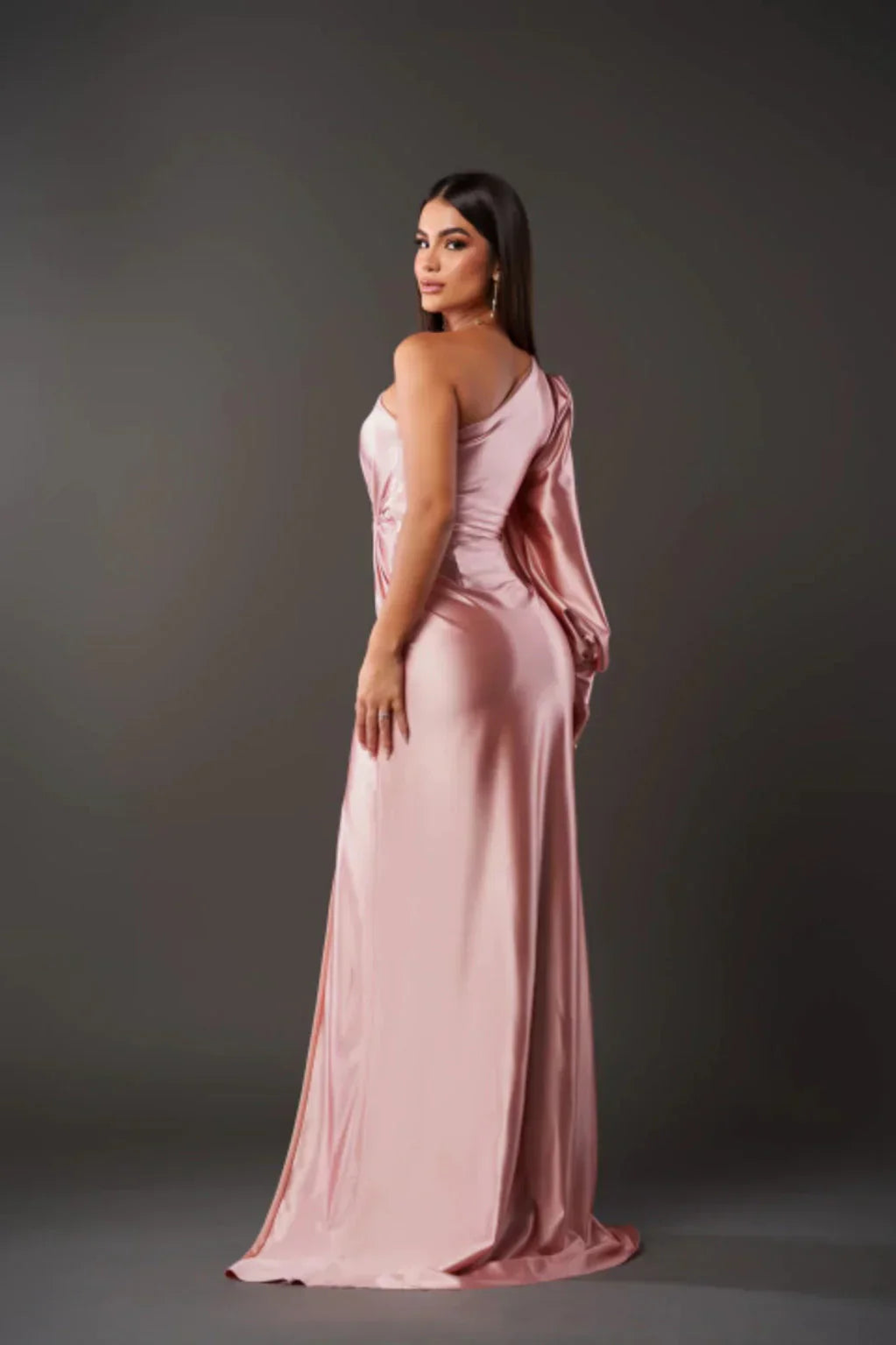 Yolina - Elegant Maxi Dress
